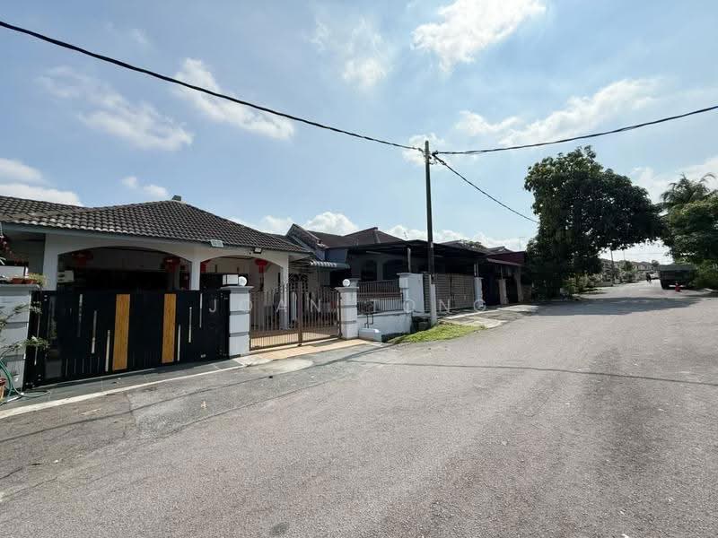 1-storey Terraced House for Sale in Taman Daya (Johor Bahru) - Joan Tong - PropertyGuru.com.my