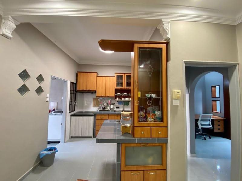 2-storey Terraced House for Sale in Tanjung Bungah (Penang) - Alice Ooi - Kitchen - PropertyGuru.com.my