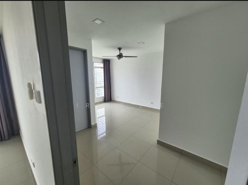 Kondominium untuk Disewa di Suasana Lumayan - Irene Lee - Living Room - PropertyGuru.com.my
