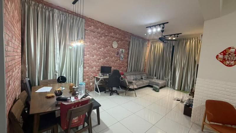 Kondominium untuk Dijual di Pangsapuri Kamelia (Camellia Park) - Leesa Cheah - Living Room - PropertyGuru.com.my