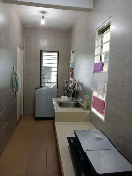 2-storey Terraced House for Rent in Usj 1 (Subang Jaya) - HL Tang - Kitchen - PropertyGuru.com.my