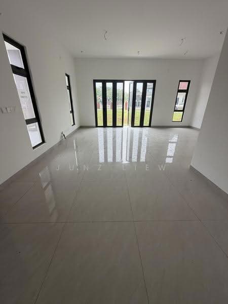 Semi-Detached House for Sale in Johor Bahru (Johor) - Junz Liew - Living Room - PropertyGuru.com.my