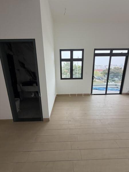 Semi-Detached House for Sale in Johor Bahru (Johor) - Junz Liew - PropertyGuru.com.my