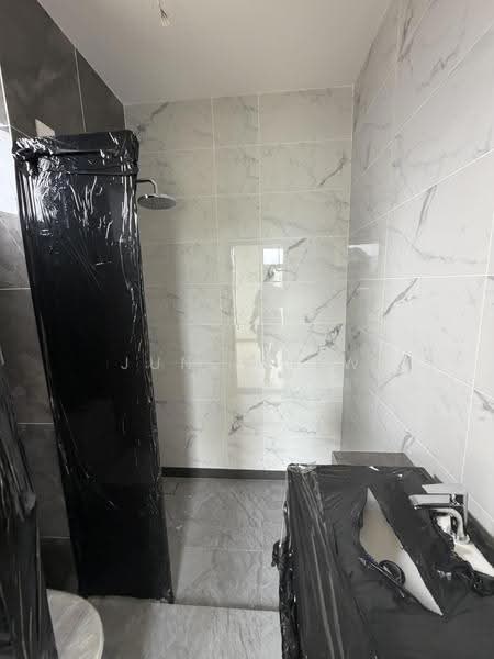 Semi-Detached House for Sale in Johor Bahru (Johor) - Junz Liew - Bathroom - PropertyGuru.com.my