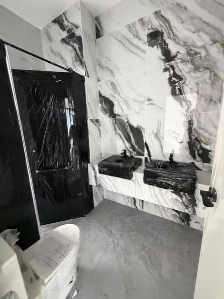 Semi-Detached House for Sale in Johor Bahru (Johor) - Junz Liew - Bathroom - PropertyGuru.com.my