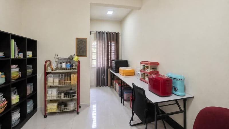 Rumah Teres 2-Tingkat untuk Dijual di Bandar Baru Salak Tinggi (Sepang) - Mohd Daim Jamil - Kitchen - PropertyGuru.com.my