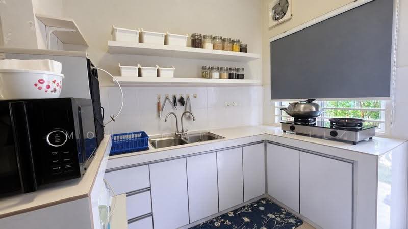 Rumah Teres 2-Tingkat untuk Dijual di Bandar Baru Salak Tinggi (Sepang) - Mohd Daim Jamil - Kitchen - PropertyGuru.com.my