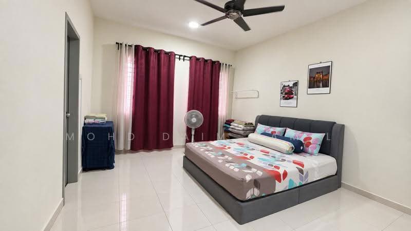 Rumah Teres 2-Tingkat untuk Dijual di Bandar Baru Salak Tinggi (Sepang) - Mohd Daim Jamil - Bedroom - PropertyGuru.com.my