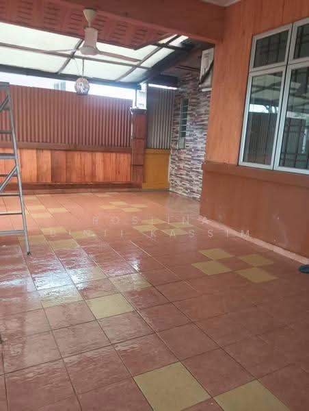 1-storey Terraced House for Sale in Permas Jaya (Johor) - Roslina Binti Kassim - Exterior - PropertyGuru.com.my