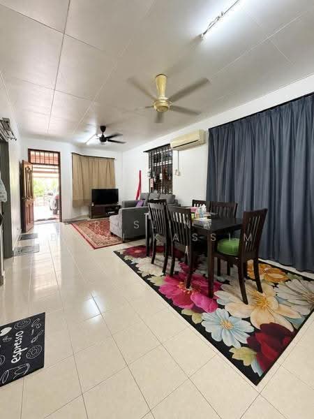 1-storey Terraced House for Sale in Permas Jaya (Johor) - Roslina Binti Kassim - Living Room - PropertyGuru.com.my