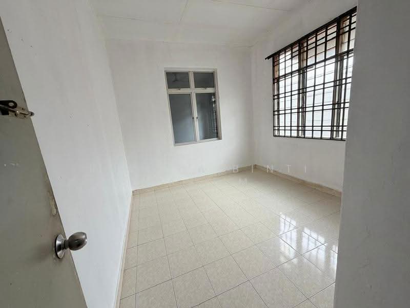 1-storey Terraced House for Sale in Permas Jaya (Johor) - Roslina Binti Kassim - Interior - PropertyGuru.com.my