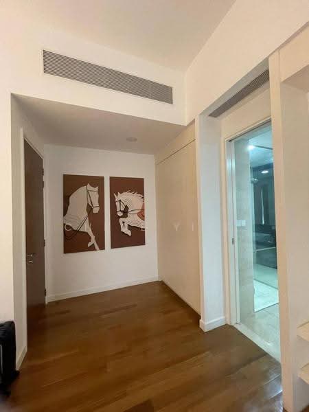 Kediaman Servis untuk Disewa di The Astaka @ 1 Bukit Senyum - Chloe Ying - Corridor - PropertyGuru.com.my