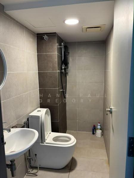 Pejabat untuk Disewa di Pjs 52 (Petaling Jaya) - Johann Paul Gregory - Bathroom - PropertyGuru.com.my