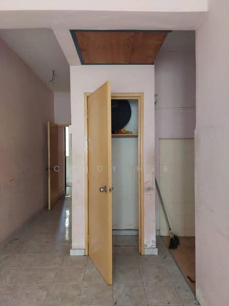 Pangsapuri untuk Dijual di Pangsapuri Mawar Jaya - Candy Hee - Interior - PropertyGuru.com.my