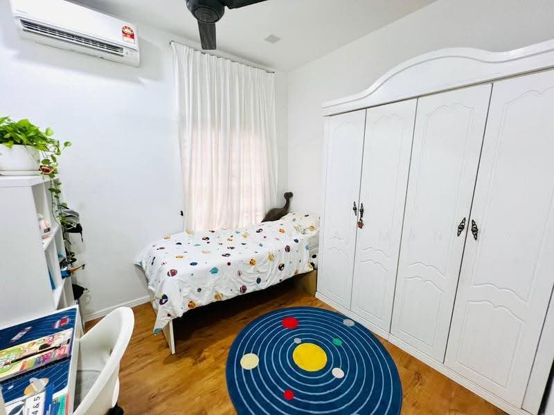 Rumah Kluster untuk Dijual di Bandar Bukit Mahkota (Bangi) - Natira Sulaiman - Bedroom - PropertyGuru.com.my