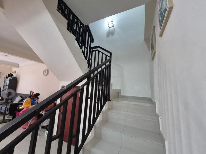 Rumah Teres 2-Tingkat untuk Dijual di Bandar Tasik Puteri (Rawang) - Amirah Azmi - PropertyGuru.com.my