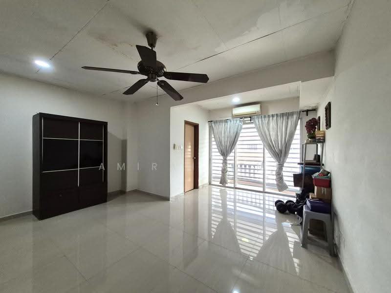 Rumah Teres 2-Tingkat untuk Dijual di Bandar Tasik Puteri (Rawang) - Amirah Azmi - PropertyGuru.com.my