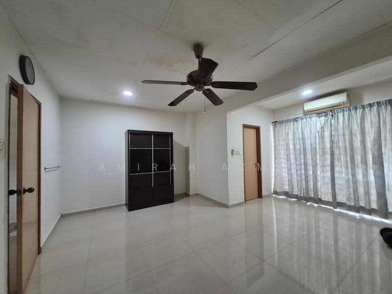 Rumah Teres 2-Tingkat untuk Dijual di Bandar Tasik Puteri (Rawang) - Amirah Azmi - PropertyGuru.com.my