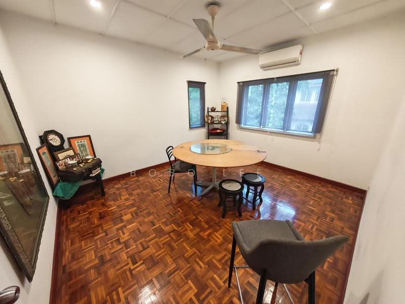 Bungalow House for Sale in Taman Overseas Union (Taman Oug) (Jalan Klang Lama (Old Klang Road)) - Bobo Lee - Dining Room - PropertyGuru.com.my