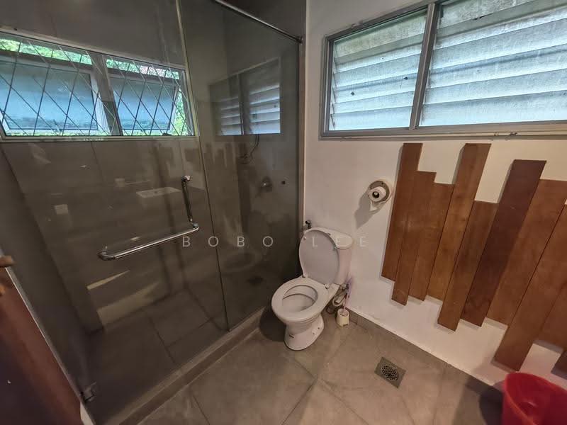 Bungalow House for Sale in Taman Overseas Union (Taman Oug) (Jalan Klang Lama (Old Klang Road)) - Bobo Lee - Bathroom - PropertyGuru.com.my