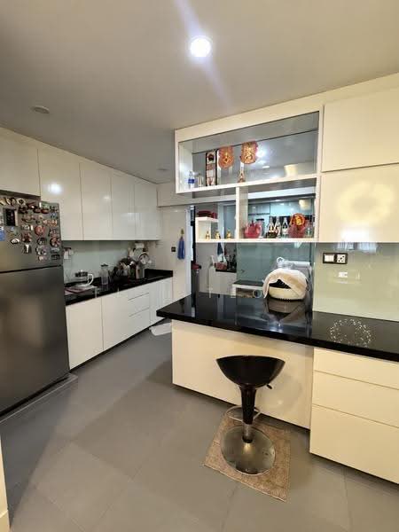 Condominium for Rent at Aloha Tower Condominium - Fion Teow - Kitchen - PropertyGuru.com.my