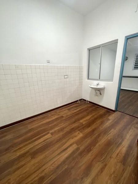Rumah Teres 2-Tingkat untuk Disewa di Taman Pelangi (Johor Bahru) - KT Tan - Bathroom - PropertyGuru.com.my