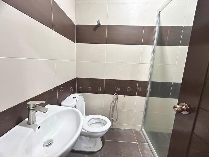 Rumah Teres 2-Tingkat untuk Dijual di Meru Desa Park (Chemor) - Joseph Wong - Bathroom - PropertyGuru.com.my