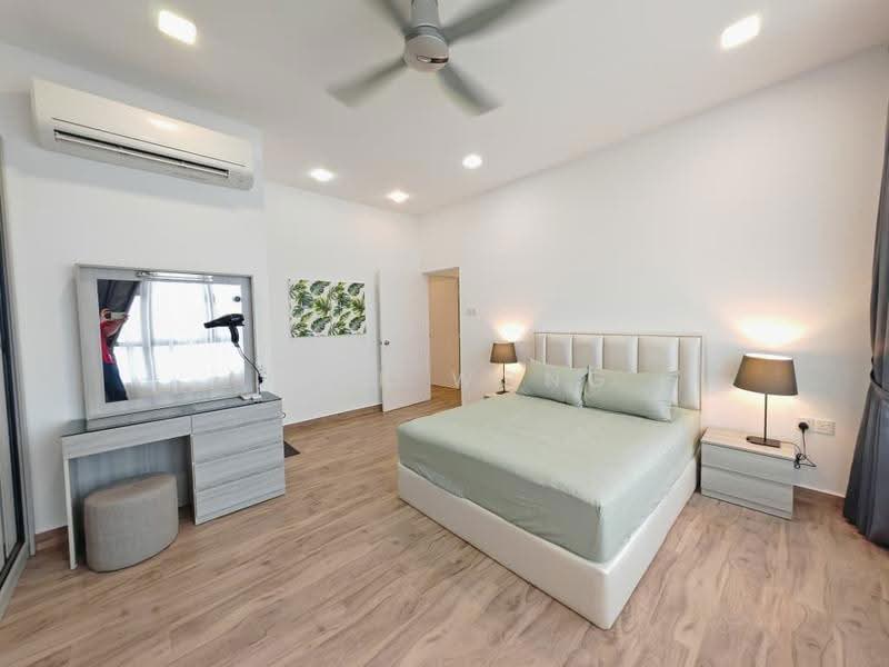 Service Residence for Sale at D'Summit Residences - Jack Wong - Bedroom - PropertyGuru.com.my