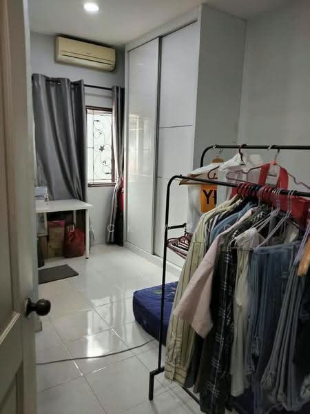 2-storey Terraced House for Sale in Taman Megah Ria (Masai) - Jack Wong - Study - PropertyGuru.com.my