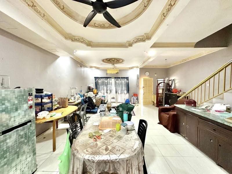 2-storey Terraced House for Sale in Taman Mutiara Subang (Shah Alam) - Nana Cheah - Living Room - PropertyGuru.com.my