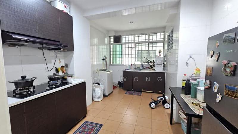 Pangsapuri untuk Dijual di Permas Ville Apartment - Jack Wong - Kitchen - PropertyGuru.com.my