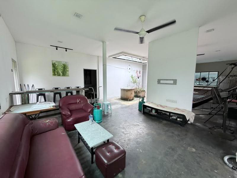 Rumah Banglo untuk Disewa di Kelapa Sawit (Kulai) - Ken Liew - Living Room - PropertyGuru.com.my