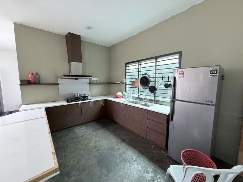 Rumah Banglo untuk Disewa di Kelapa Sawit (Kulai) - Ken Liew - Kitchen - PropertyGuru.com.my