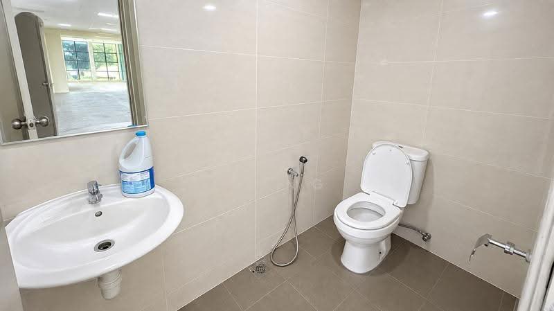 Office for Rent in Seksyen 13 (Petaling Jaya) - FC Ng - Bathroom - PropertyGuru.com.my