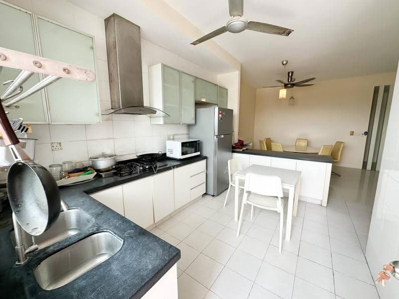 Kondominium untuk Dijual di USJ One Avenue Condo - Ivy Mak - Kitchen - PropertyGuru.com.my
