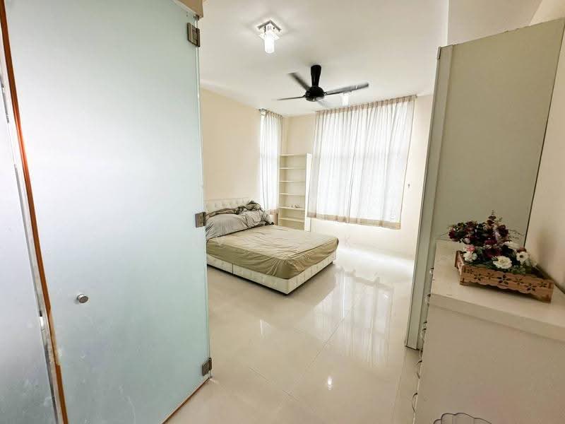 Kondominium untuk Dijual di USJ One Avenue Condo - Ivy Mak - Bedroom - PropertyGuru.com.my