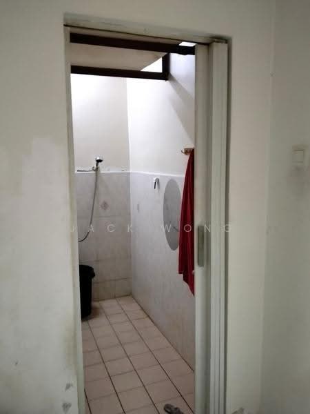 Apartment for Sale at Bayu Puteri 1 - Jack Wong - Bathroom - PropertyGuru.com.my