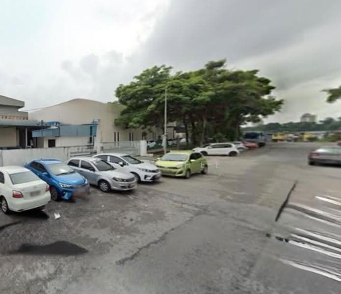 Semi-D Factory for Rent in Taman Tampoi Indah (Tampoi) - Reny Hee - Exterior - PropertyGuru.com.my