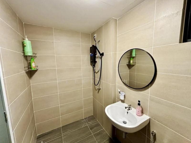 Kediaman Servis untuk Disewa di Parkland Residence @ Kajang 2 - Peter Tan - Bathroom - PropertyGuru.com.my