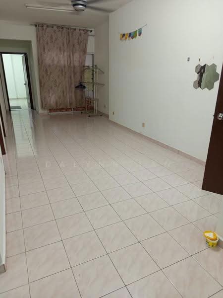 Apartment for Rent at Pangsapuri Orkid - Dalynn Tan - Living Room - PropertyGuru.com.my