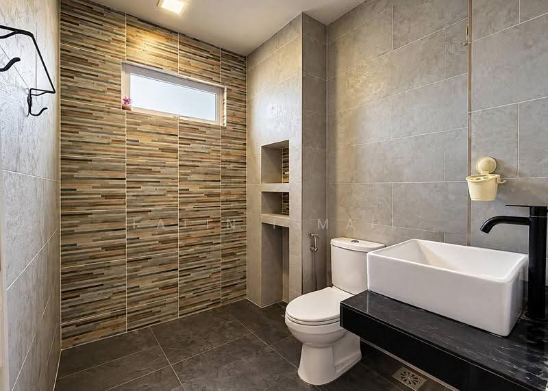Rumah Teres 2-Tingkat untuk Dijual di Bandar Baru Sungai Long (Kajang) - Fatin Ismail - Bathroom - PropertyGuru.com.my