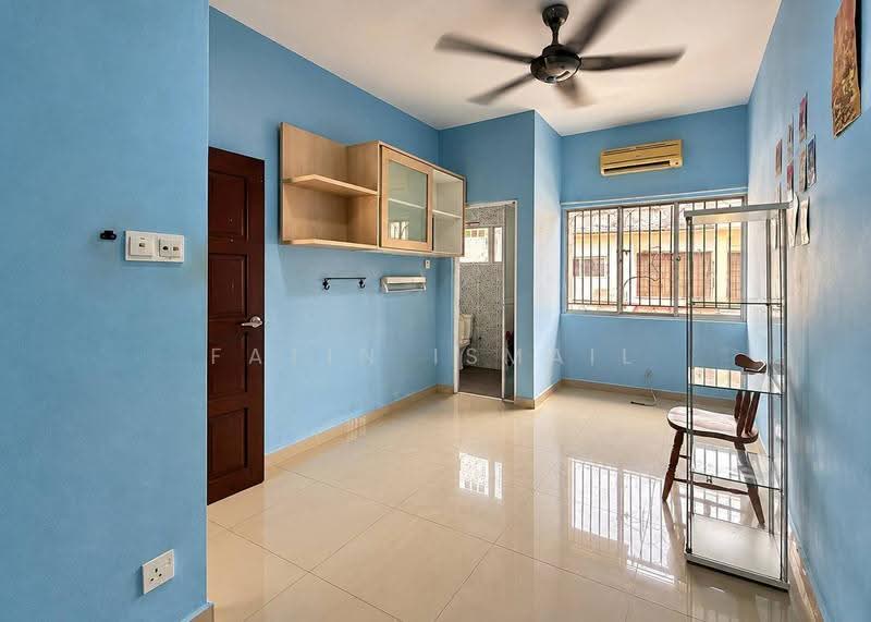 Rumah Teres 2-Tingkat untuk Dijual di Bandar Baru Sungai Long (Kajang) - Fatin Ismail - Living Room - PropertyGuru.com.my