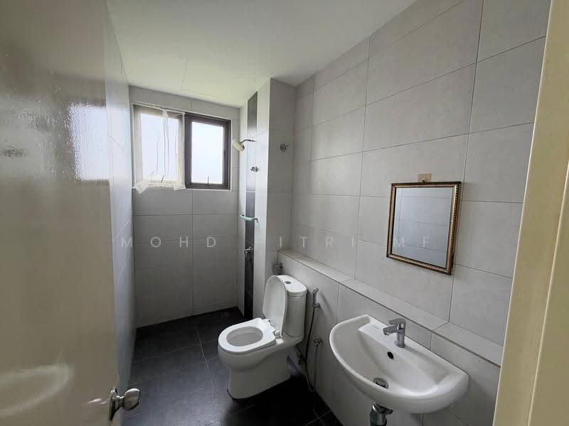 Condominium for Rent at Lake Point Residence - Mohd Fitri MF - Bathroom - PropertyGuru.com.my