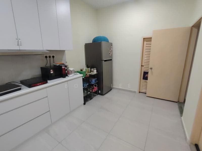 Rumah Teres 2-Tingkat untuk Dijual di Taman Overseas Union (Taman Oug) (Jalan Klang Lama (Old Klang Road)) - Bobo Lee - Kitchen - PropertyGuru.com.my
