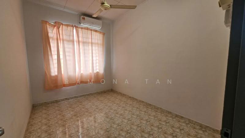 Rumah Bandar untuk Dijual di Taman Bukit Cheng (Cheng) - Ramona Tan - PropertyGuru.com.my