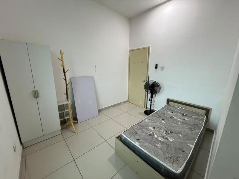 Apartment for Rent at Seri Molek Perdana - Alanis Lee - Bedroom - PropertyGuru.com.my