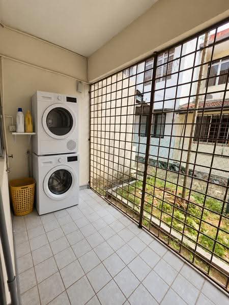 Terraced House for Rent in Petaling Jaya (Selangor) - ST Lim - Balcony - PropertyGuru.com.my