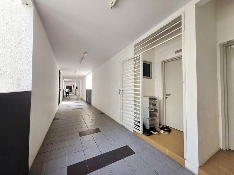 Kondominium untuk Dijual di Residensi Anggerik Wira - Zul Syafiq - Corridor - PropertyGuru.com.my