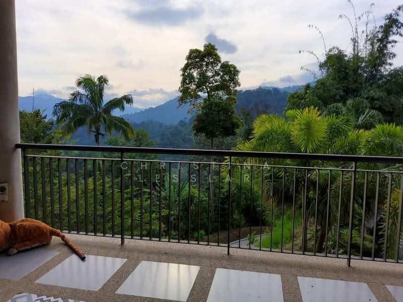 Rumah Banglo untuk Dijual di Bentong (Pahang) - Christina Lesslar - Upstairs Balcony - PropertyGuru.com.my