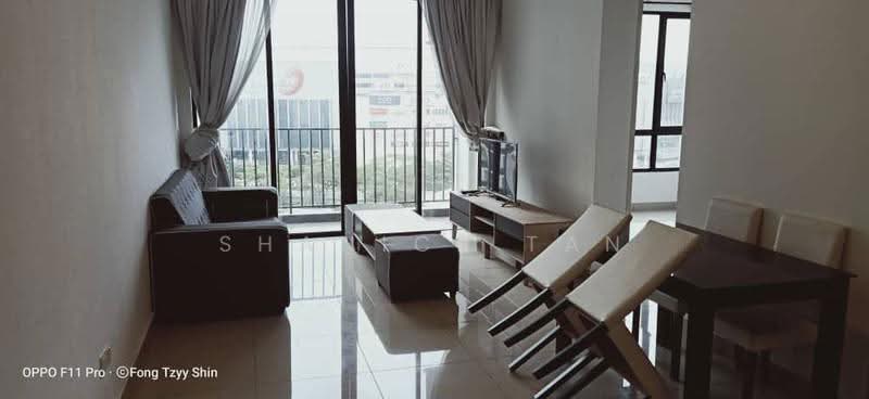 Kediaman Servis untuk Dijual di Greenfield Regency - Shanice Tan - Living Room - PropertyGuru.com.my